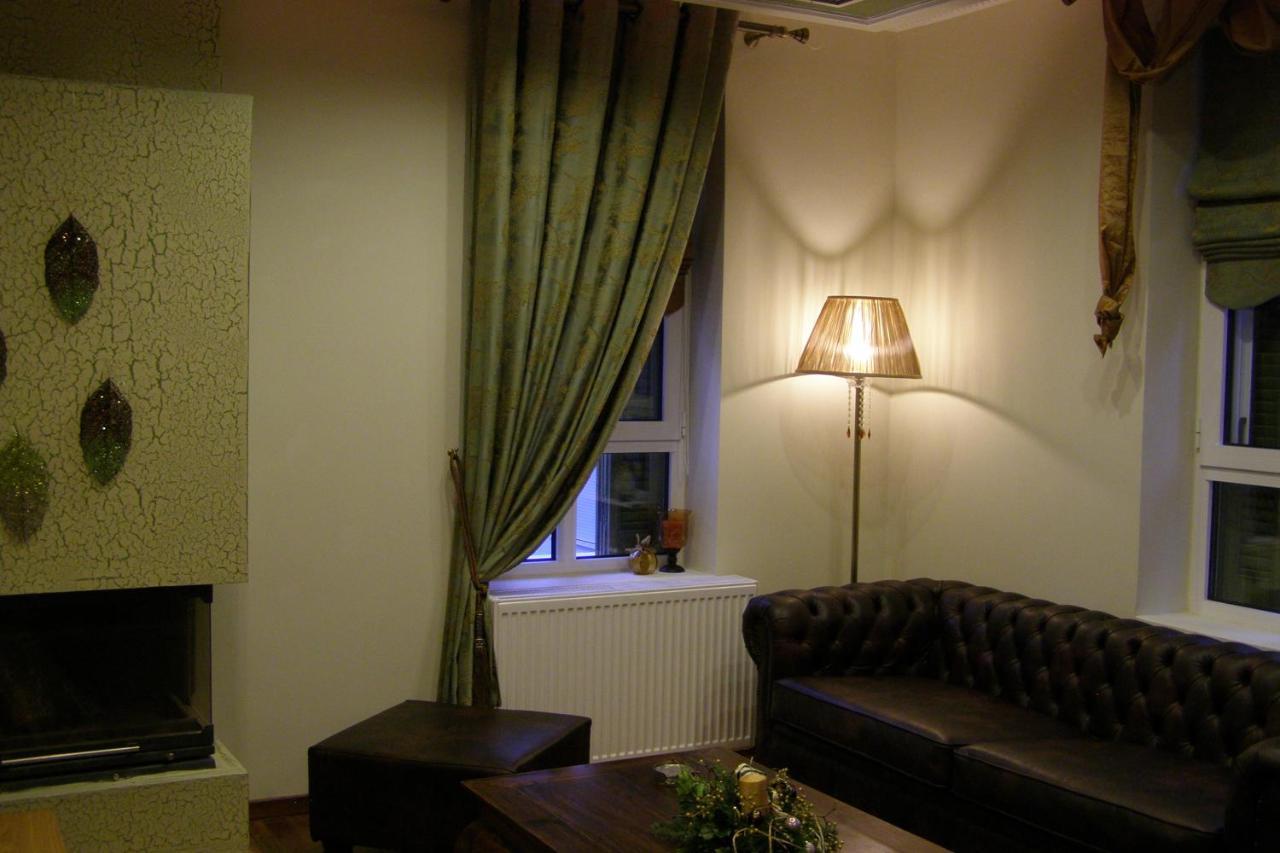 Room "Frog" In A Neoclasical House Kesriye Dış mekan fotoğraf